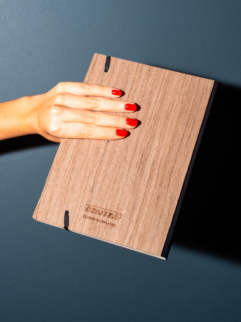 le-palle-taccuino-legno-frassino-16x217-lo-faccio-domani-come-prima-cosa-02